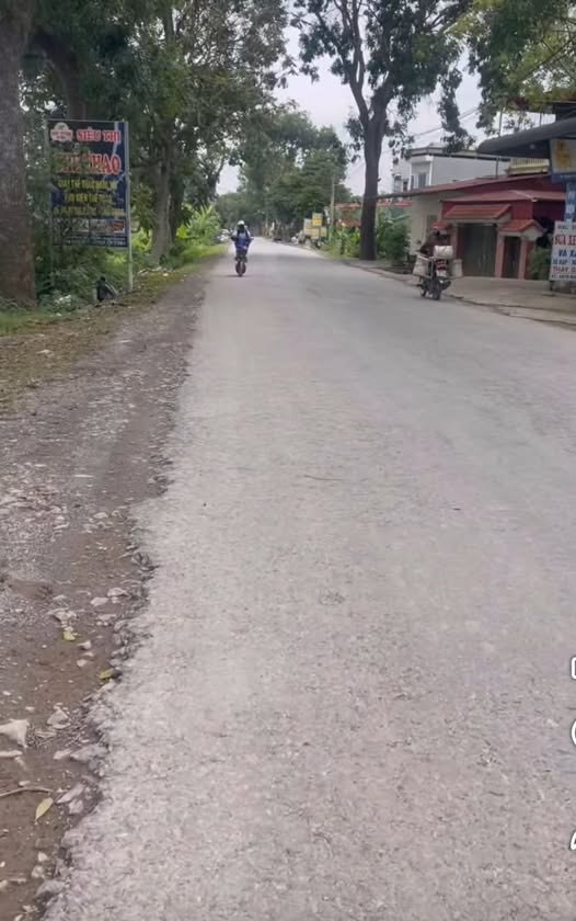 Nhà phố Yên Trung, Thạch Thất 100m² - Mặt tiền kinh doanh đắc địa!