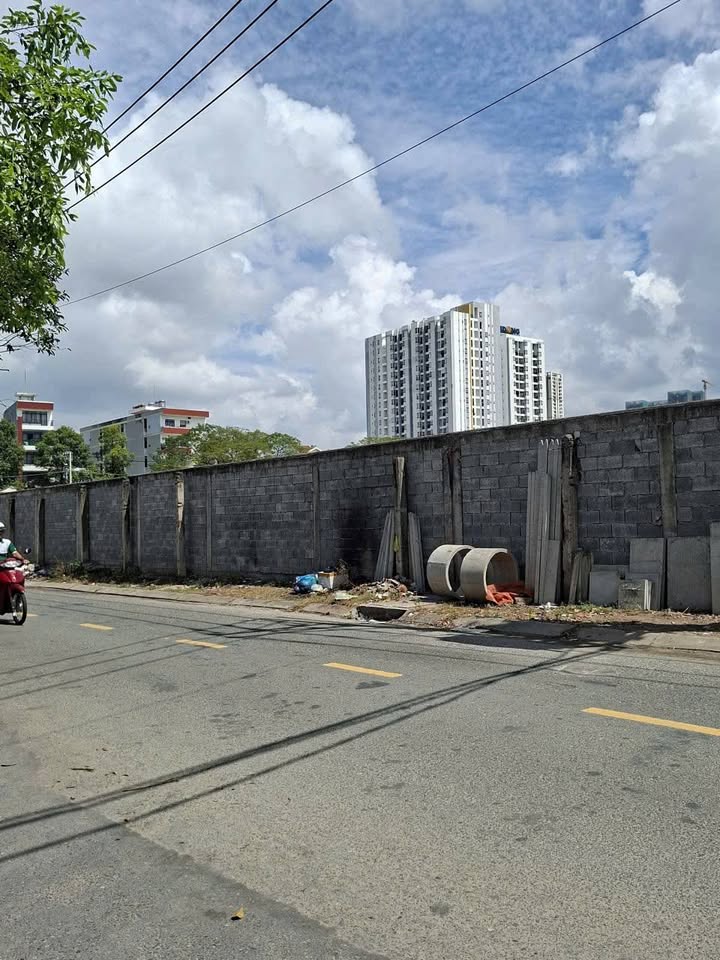 Nhà Phường Linh Tây Thủ Đức 55m² - Ô tô vào nhà, 3.3 Tỷ Giảm Mạnh