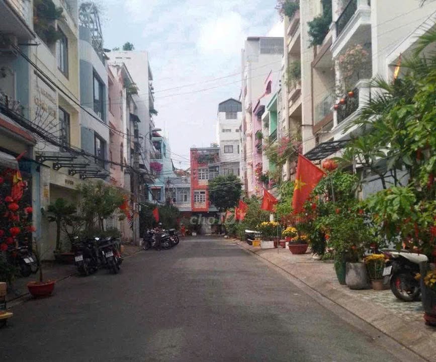 Cho Thuê Nhà Mặt Tiền Hẻm 12m Đường Ba Tháng Hai, Quận 10 - 80m²