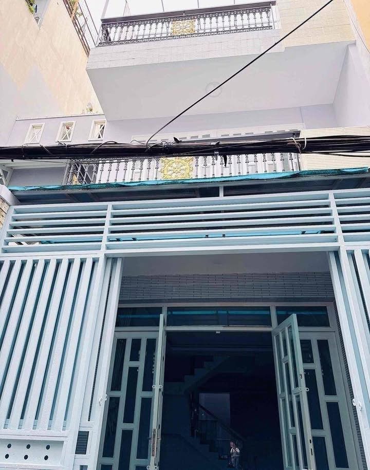 Nhà hẻm Cao Thắng P11 Q10 70m² giá 20 triệu - Sẵn sàng ở ngay!