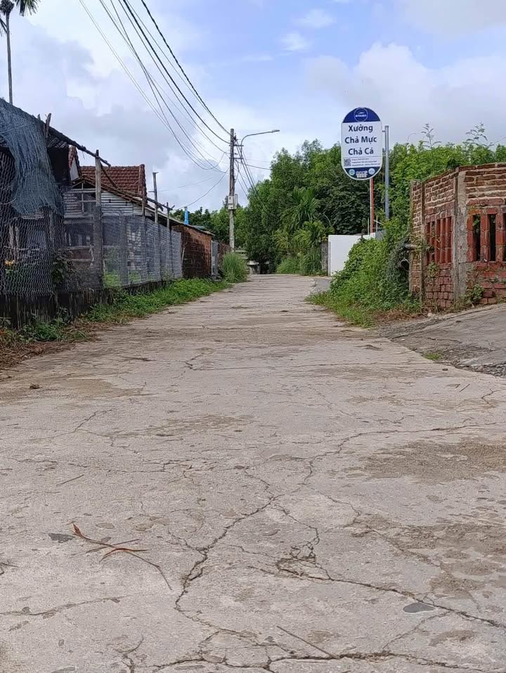 Đất nền Tịnh Khê, Quảng Ngãi 182m² - Sổ đỏ chính chủ, đường to ô tô!