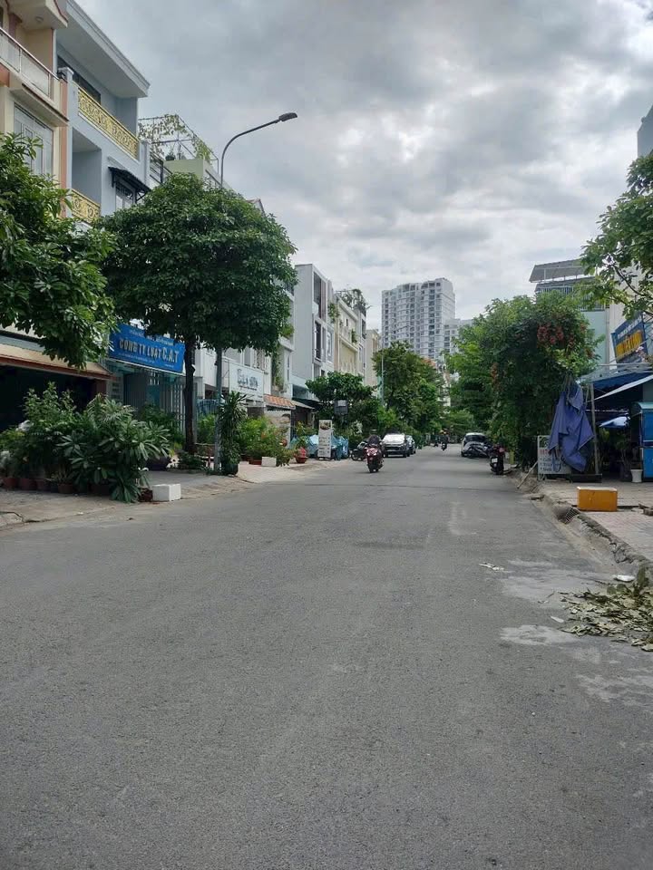 Nhà Mặt Tiền Kinh Doanh Đường Số Him Lam Q7 - 81m², 5 Tầng, Giá 21.5 Tỷ