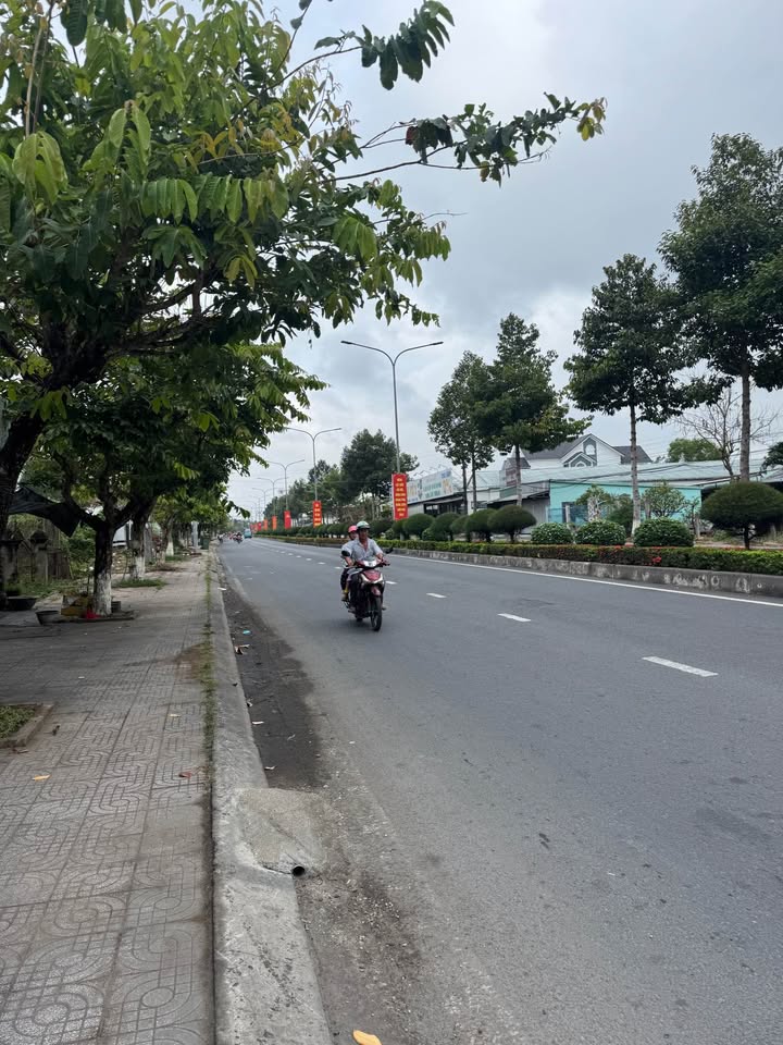 Đất nền Long Hồ Vĩnh Long 1.917m² Sổ đỏ chính chủ