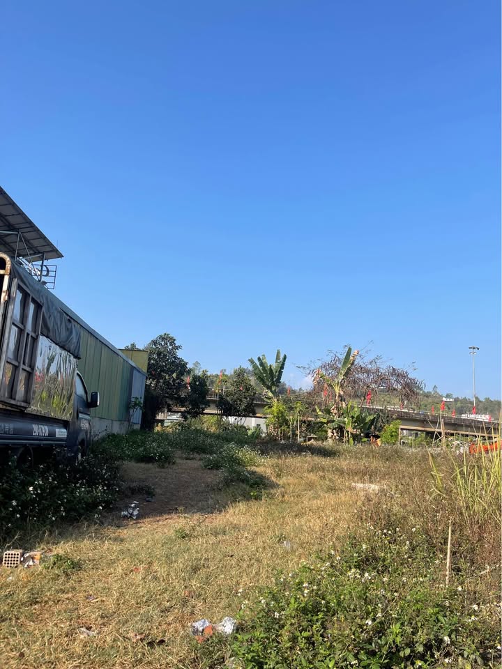 Đất Vàng Mai Sơn, Sơn La 350m² - Kinh Doanh, Ở, Nhà Hàng Đều Tuyệt