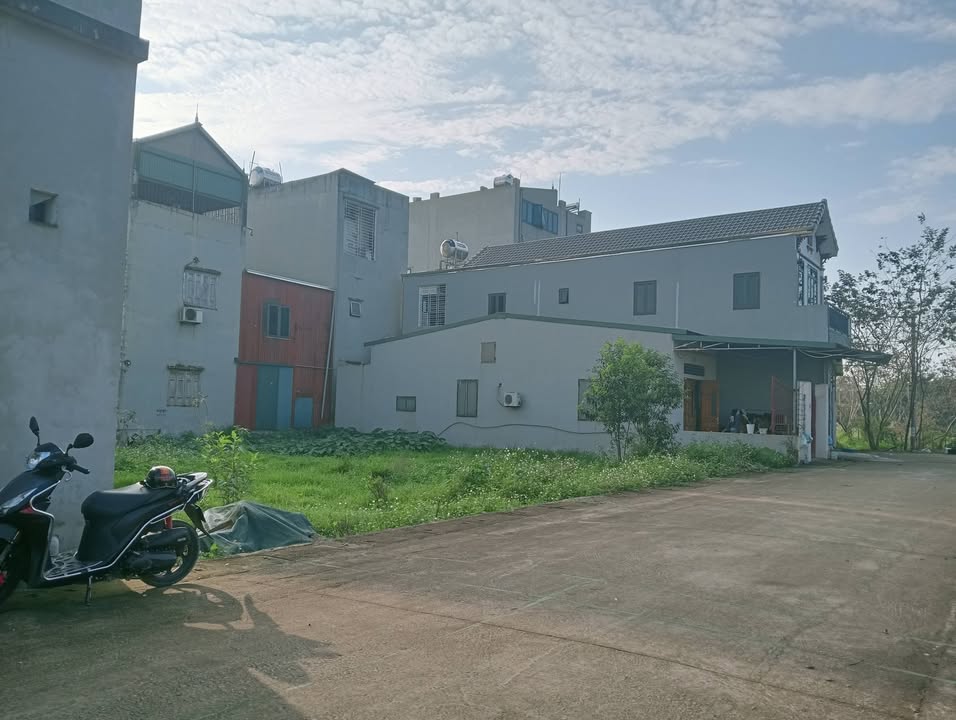 Đất nền Thạch Thất 166m² - Sổ đỏ full thổ cư, mặt tiền rộng 8.5m