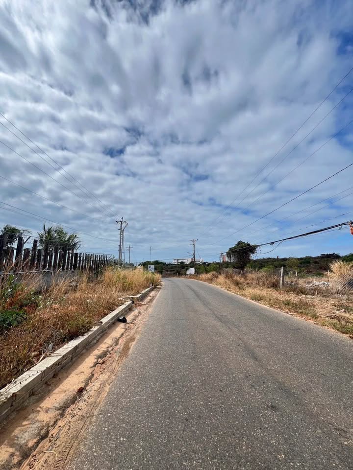 Đất Sào Mặt Tiền Biển Phú Hài, Phan Thiết 2000m² - Sổ Hồng Sẵn Sàng