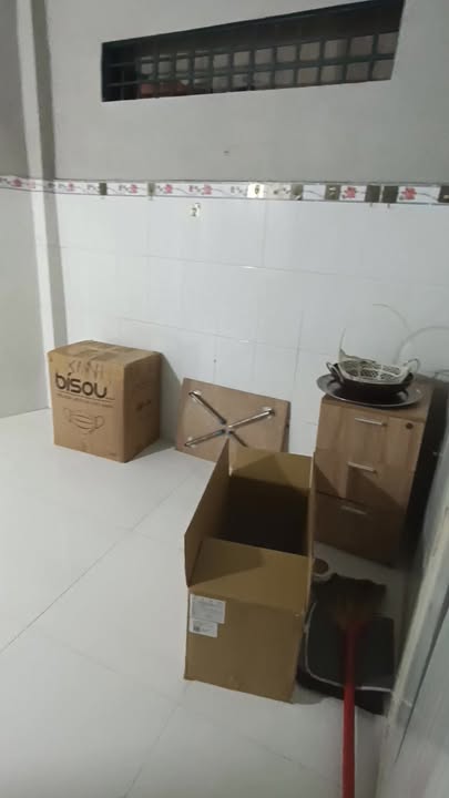 Cho thuê phòng trọ Quận 4, 1.9 triệu/tháng, gần cầu Kênh Tẻ