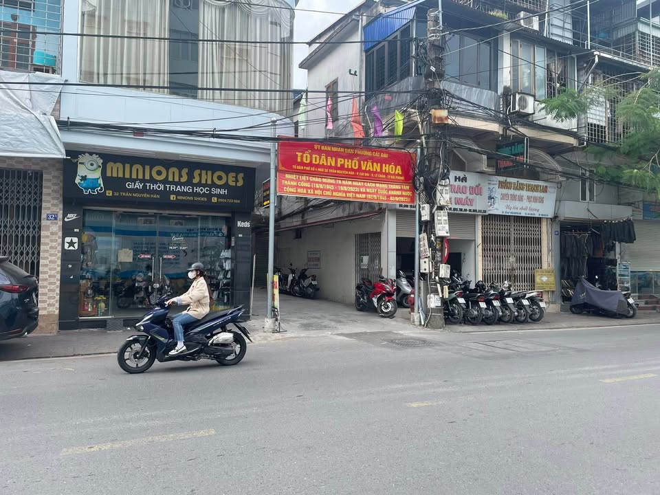 Bán nhà 33.7m² 3 tầng, 2.55 tỷ, ngay trung tâm Hải Phòng