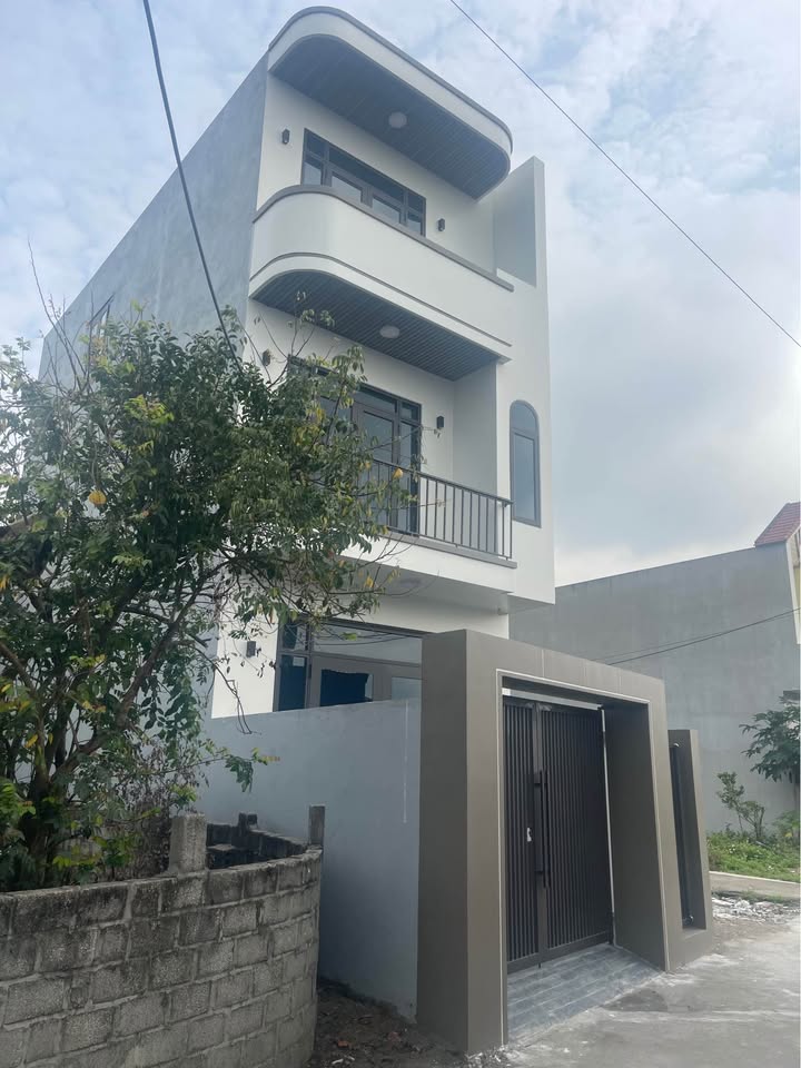 Nhà Đẹp Đa Phúc 60m² - Sân Cổng Riêng, Gần Chợ, Giá Tốt