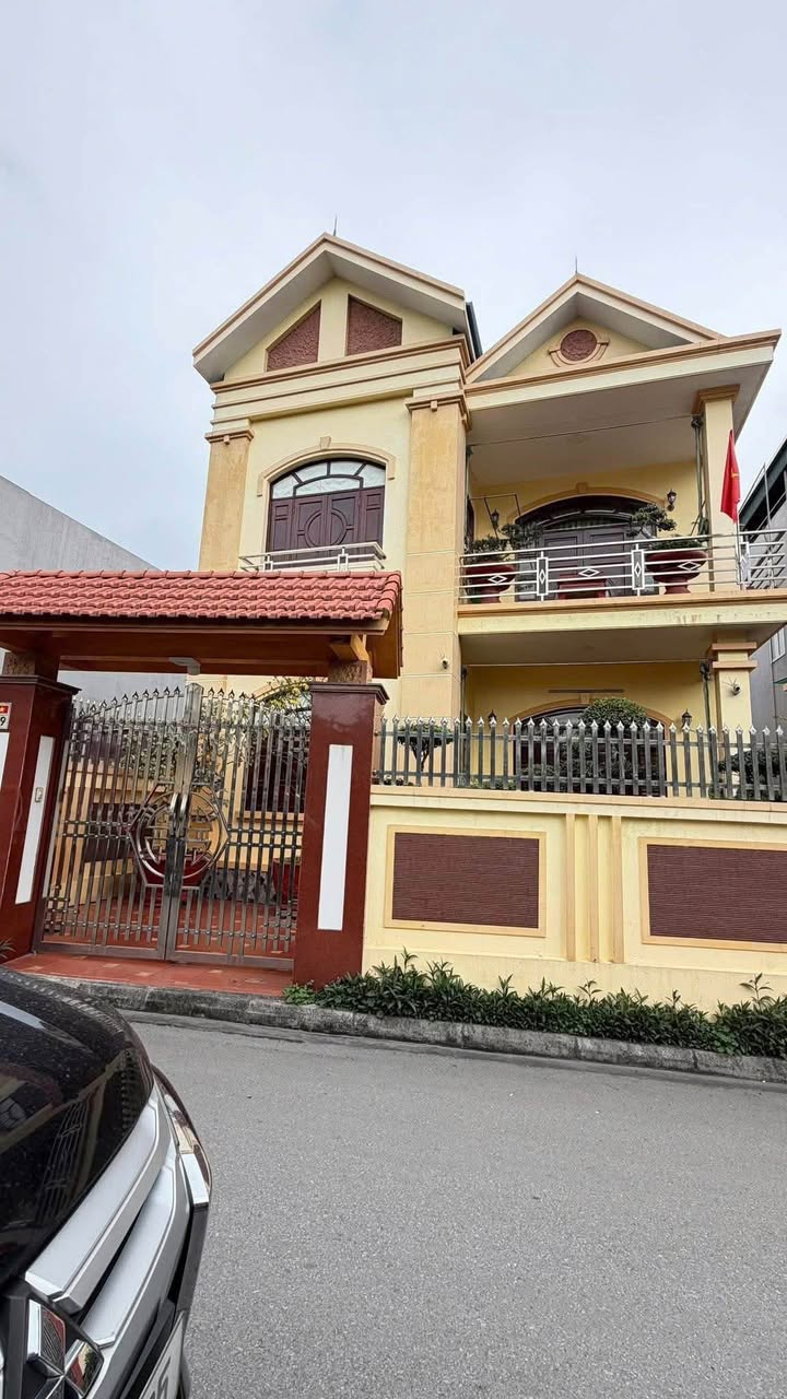 Bán nhà Cẩm Phả Quảng Ninh 268m² 4 tỷ - Ô tô vào tận nhà