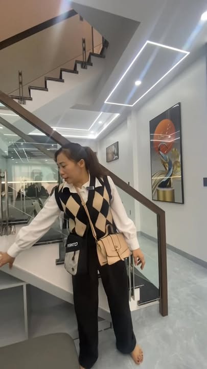 Nhà 3 Tầng, 77m², Ô Tô Vào Nhà, Lê Lợi, Hải Phòng - Giá 2.95 Tỷ