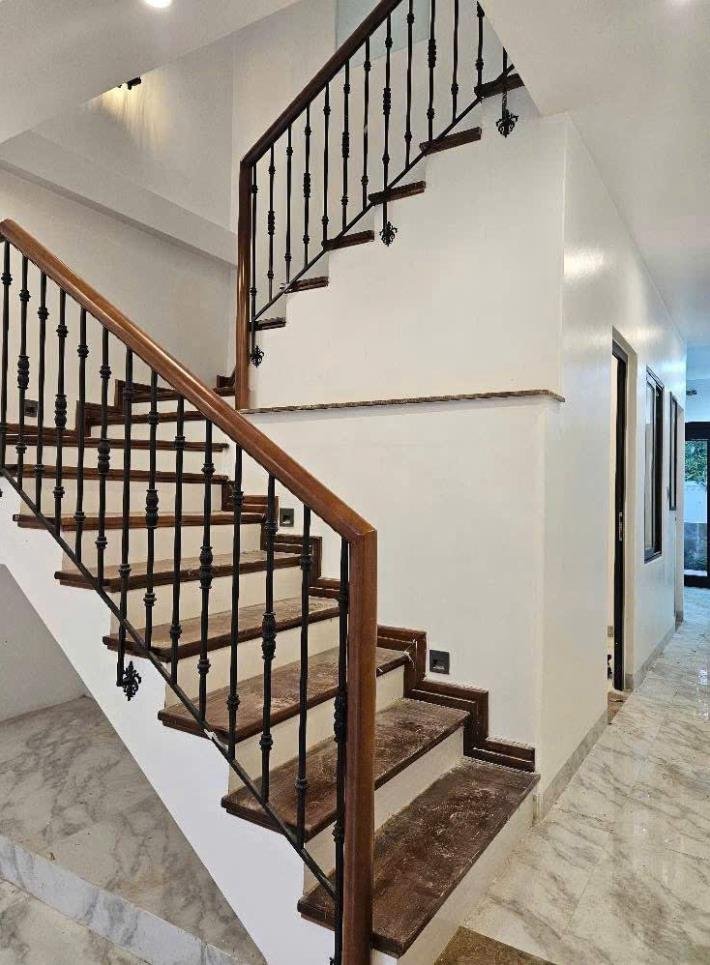 Nhà 2 Tầng Kiệt 69 Lê Ngô Cát, Huế - 122m² Sổ Hồng, Giá 3.2 Tỷ