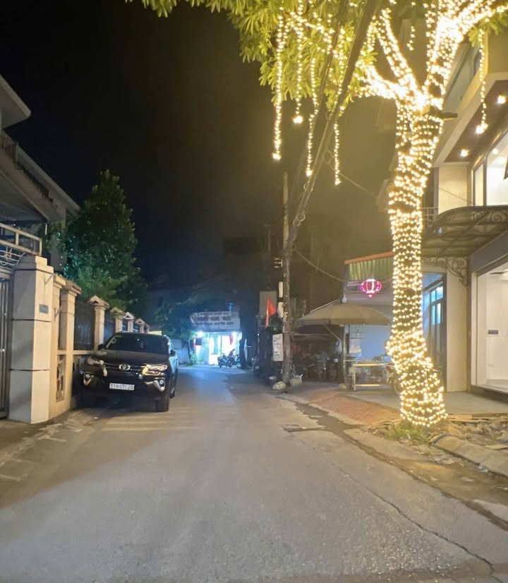 Nhà Phố Thạch Bàn Long Biên 58m² - Mặt tiền kinh doanh, ô tô tránh