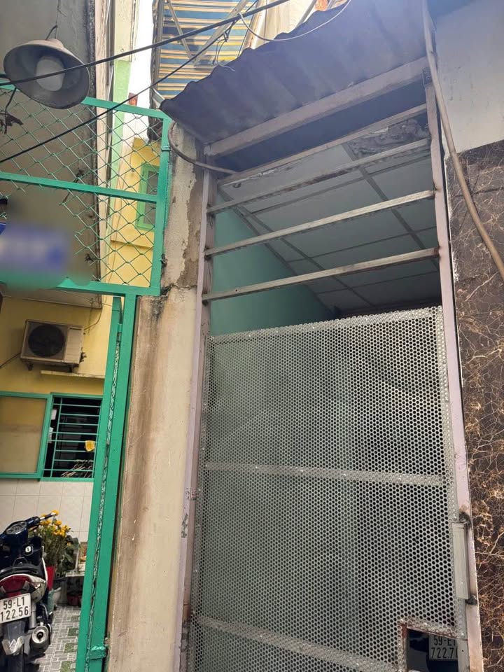 Nhà 12.3m² Đường Nguyễn Thúc Tự, Bình Tân - Giá 1.75 Tỷ, Sổ Hồng Riêng