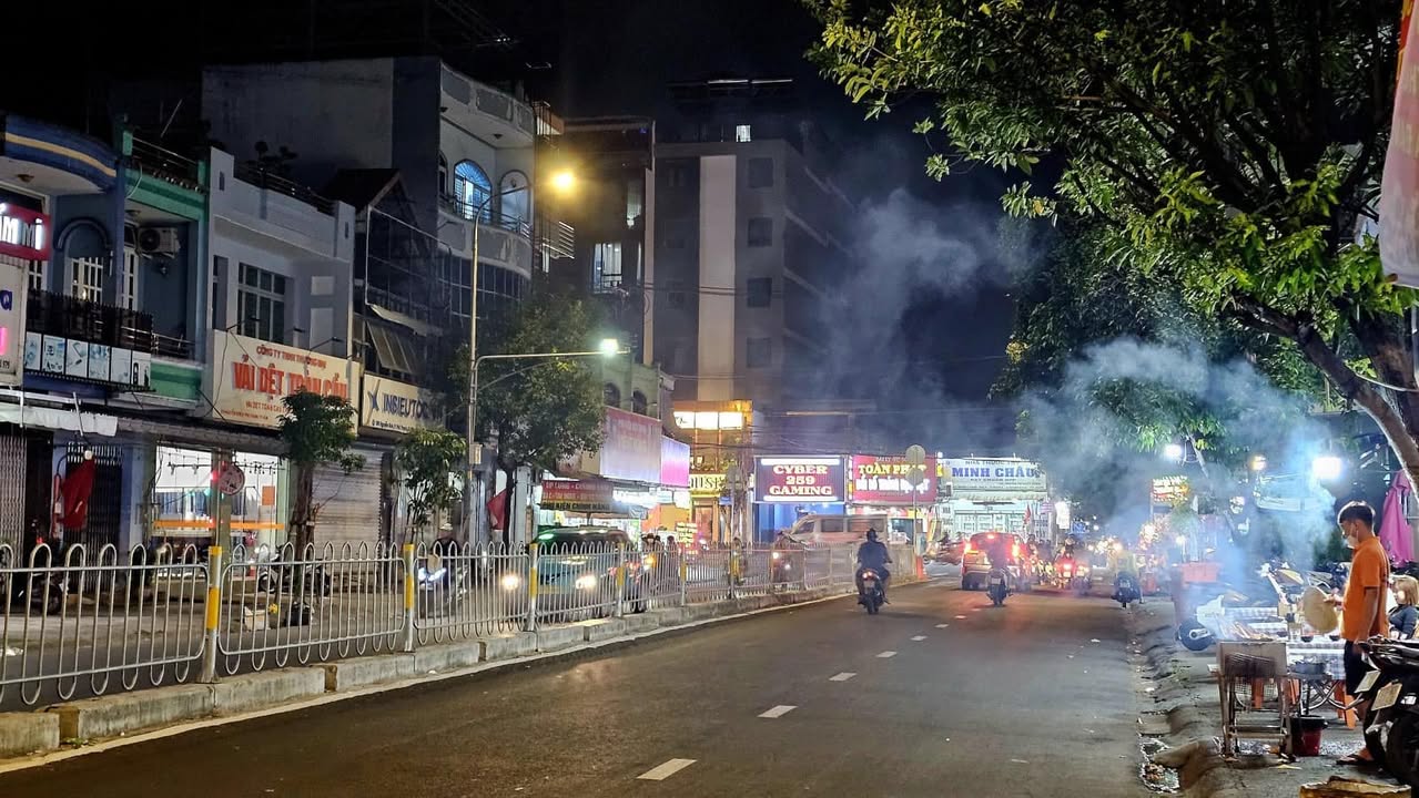 Nhà Mặt Tiền Nguyễn Sơn Tân Phú - 100m² Kinh Doanh Sầm Uất - Hơn 7 Tỷ