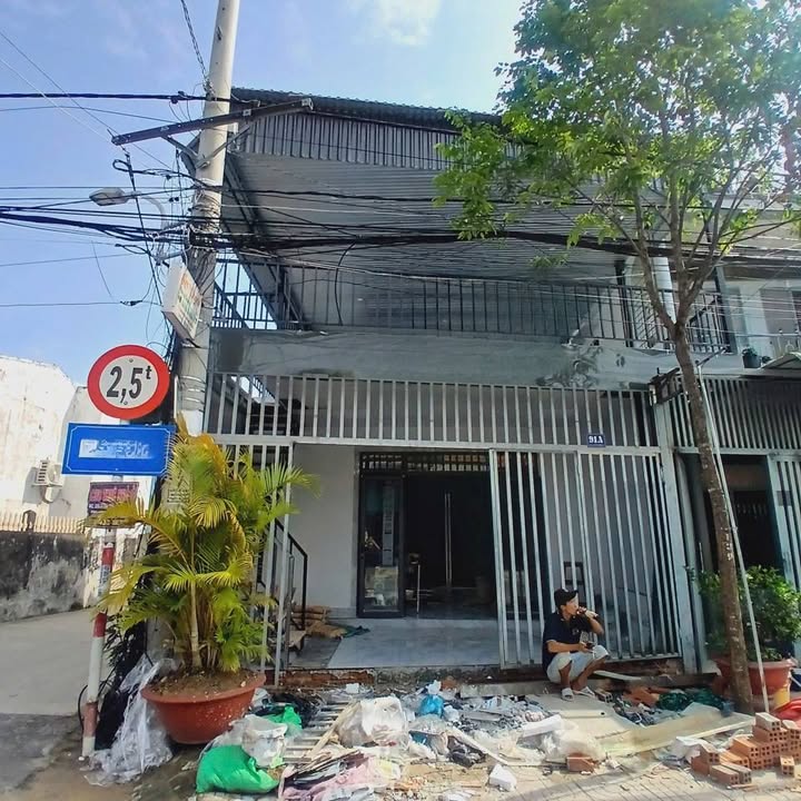 Nhà Mặt Tiền CMT8, Quận Bình Thủy 130m² - Mặt Tiền Kinh Doanh Vô Đối!