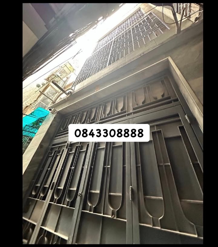 Nhà 5 tầng 180m² Phường Hàng Bồ, Hoàn Kiếm - Sẵn Sàng Sang Tên, Full Nội Thất