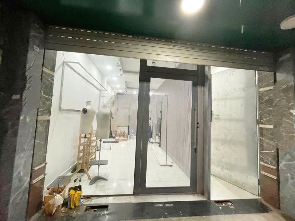 Mặt bằng Cộng Hòa Tân Bình 45m² giá 11 triệu - Mặt tiền kinh doanh!