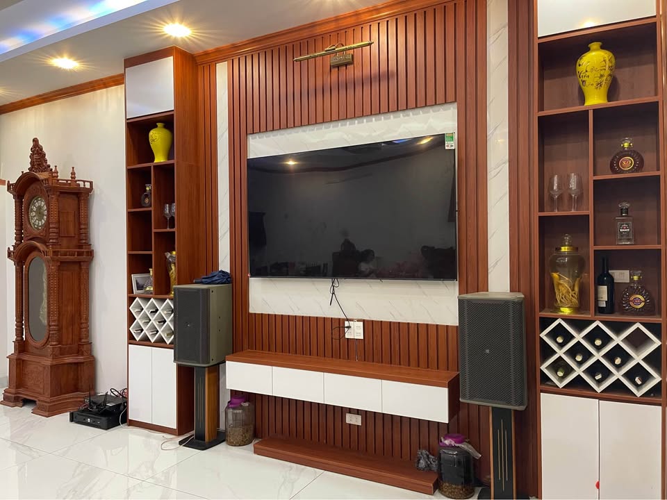 Nhà 3 Tầng Như Quỳnh, Văn Lâm 4.8 Tỷ - Full Nội Thất, Sẵn Sàng Ở Ngay!