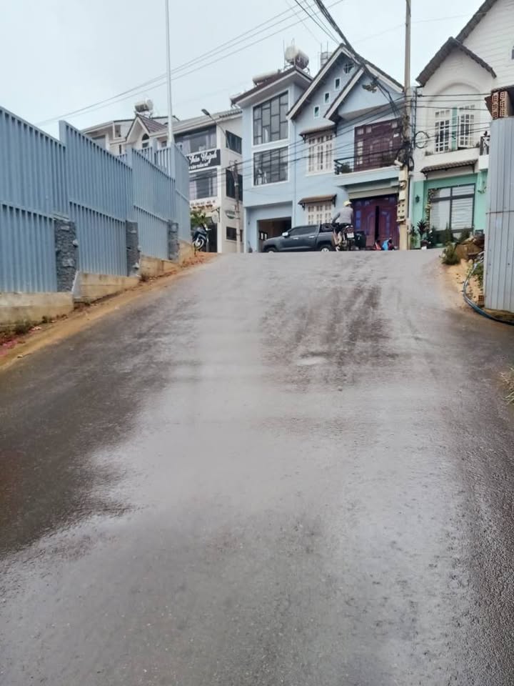 Nhà Song Lập Kinh Doanh P.9 Đà Lạt - 90m² Hướng Đông, Giá 5.8 Tỷ