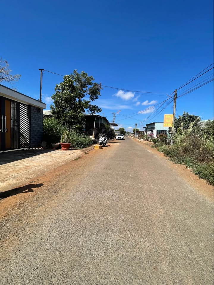 Đất nền Hẻm Dương Minh Châu Pleiku 320m² giá 1.35 tỷ - Sổ đỏ chính chủ!