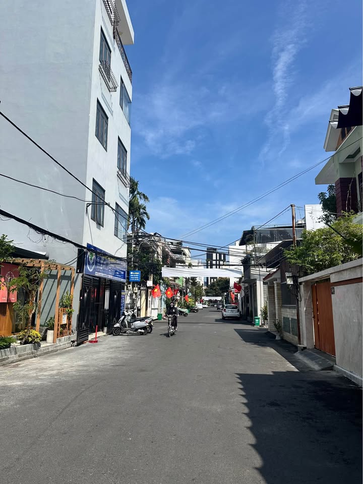 Nhà mặt tiền Phan Thúc Duyện, Đà Nẵng 98m² - Bán gấp, đầu tư sinh lời!