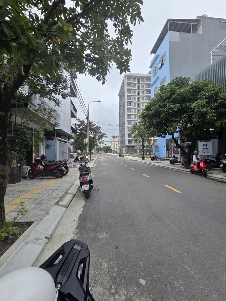 Nhà phố Khuê Mỹ Đông 1, Đà Nẵng 115m² - Vị trí đắc địa kinh doanh!