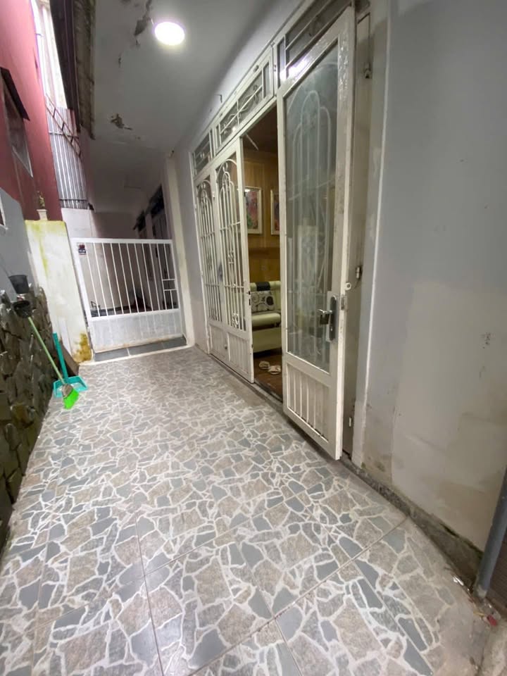 Nhà nguyên căn Mạc Đĩnh Chi, P4 Đà Lạt 6 triệu - Sẵn sàng ở ngay!