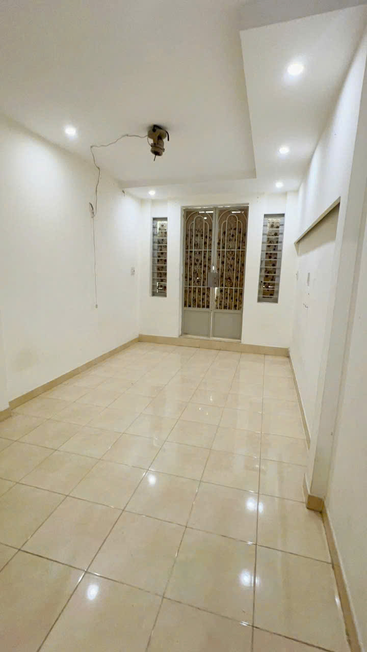 Nhà Riêng Võ Văn Tần Q3 31m² chỉ 7.x tỷ - Sẵn sàng ở ngay!