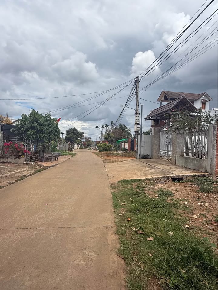 Đất Vàng Buôn Ma Thuột - 300m² TC100, Sổ Riêng, Gần Quang Trung