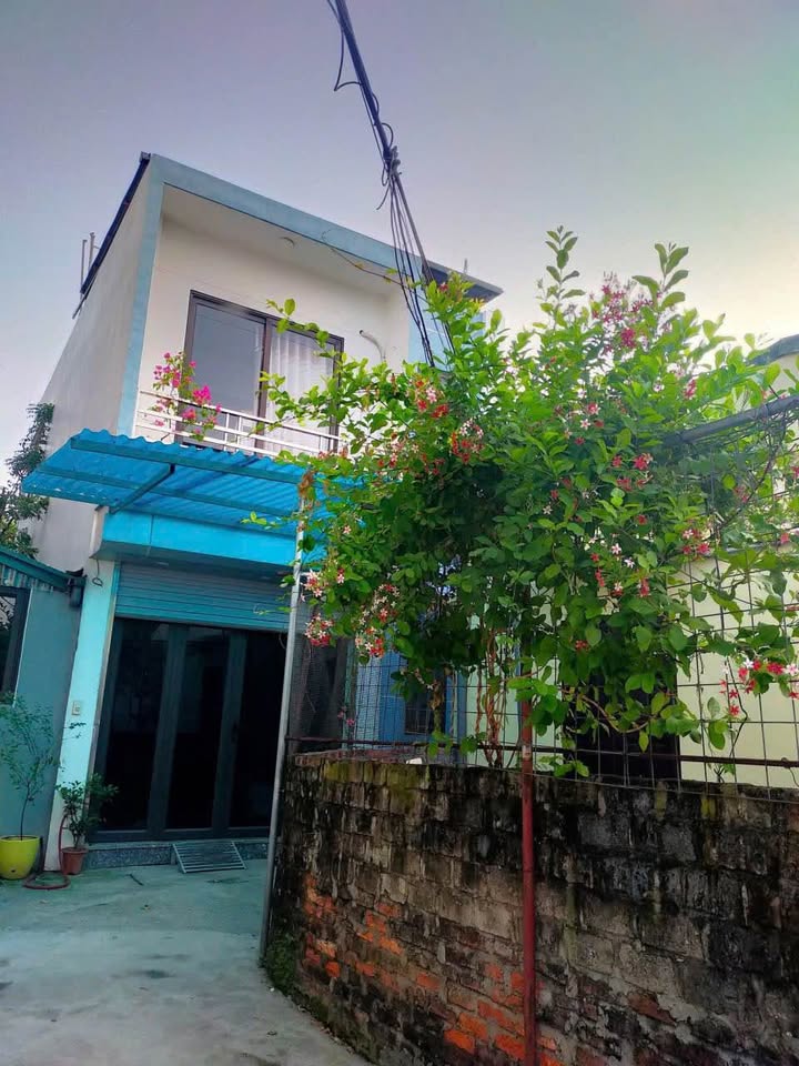 Nhà 2 Tầng Phường Ngọc Châu, 40m² - Ngõ Ô Tô Đỗ Cửa, Giá 2.1 Tỷ