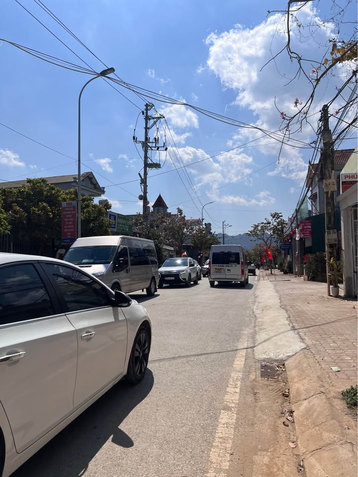 Đất nền Bản Áng Mộc Châu 114m² - Sổ đỏ chính chủ, tiềm năng sinh lời!