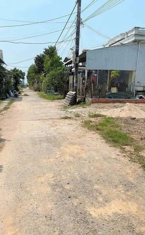 Nhà riêng Quảng Ngãi 300m² - Chính chủ bán, giá tốt 1.4 tỷ!