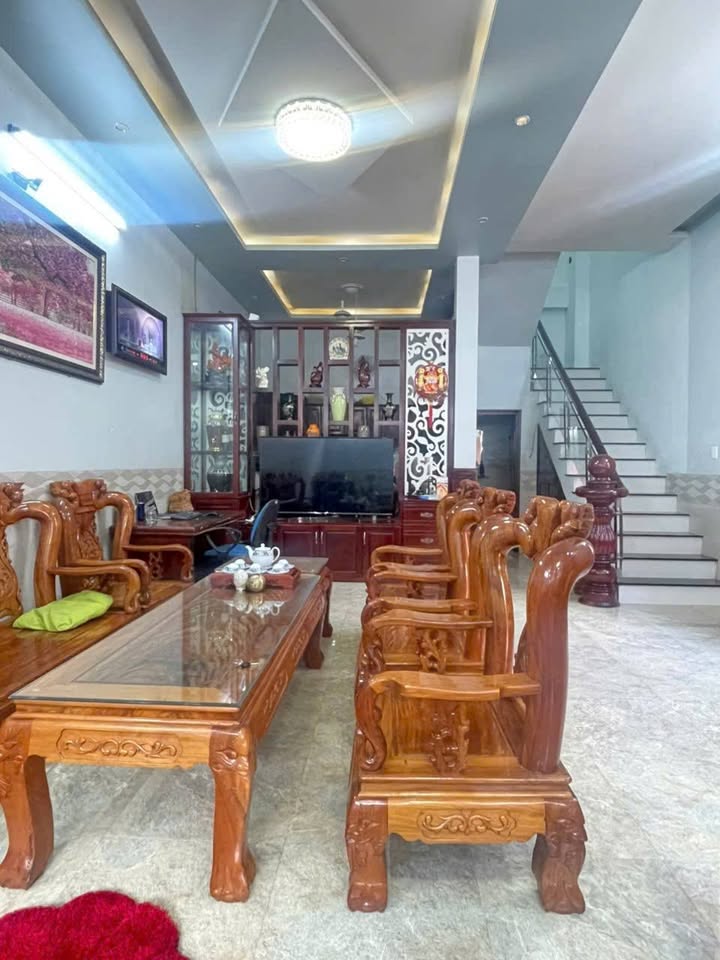 Nhà Nguyên Căn Phường Nghĩa Lộ, Quảng Ngãi 5 triệu/tháng - Ô tô vào tận nhà!