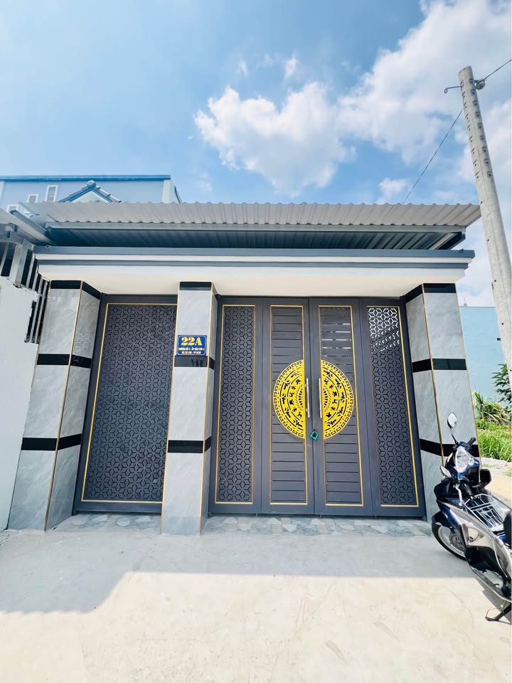 Nhà Mặt Tiền Củ Chi 104m² - Sổ Riêng, Giá 2.8 Tỷ