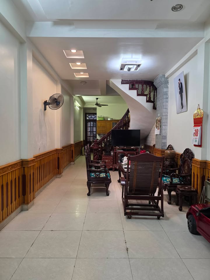 Nhà riêng Ngõ 1295 Giải Phóng, 75m² - Chính chủ bán, sẵn sàng ở ngay!