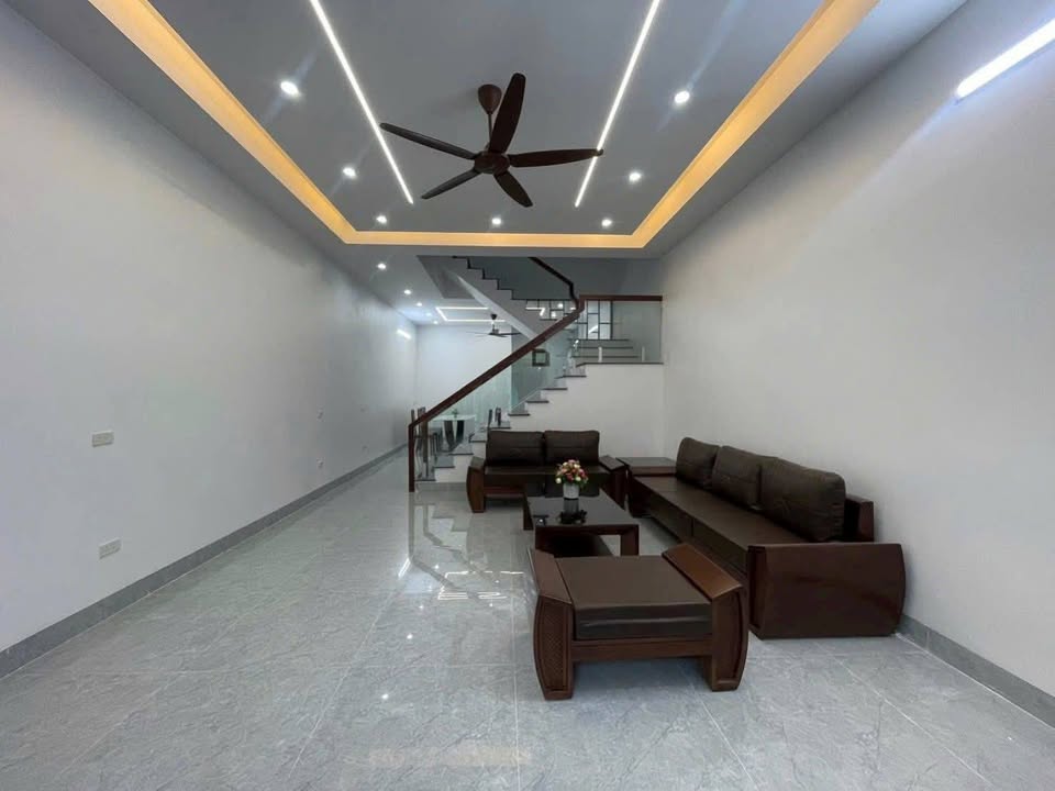 Nhà 3 Tầng Full Nội Thất Trung Tâm TP Hoa Lư - 80m² Giá 4 Tỷ