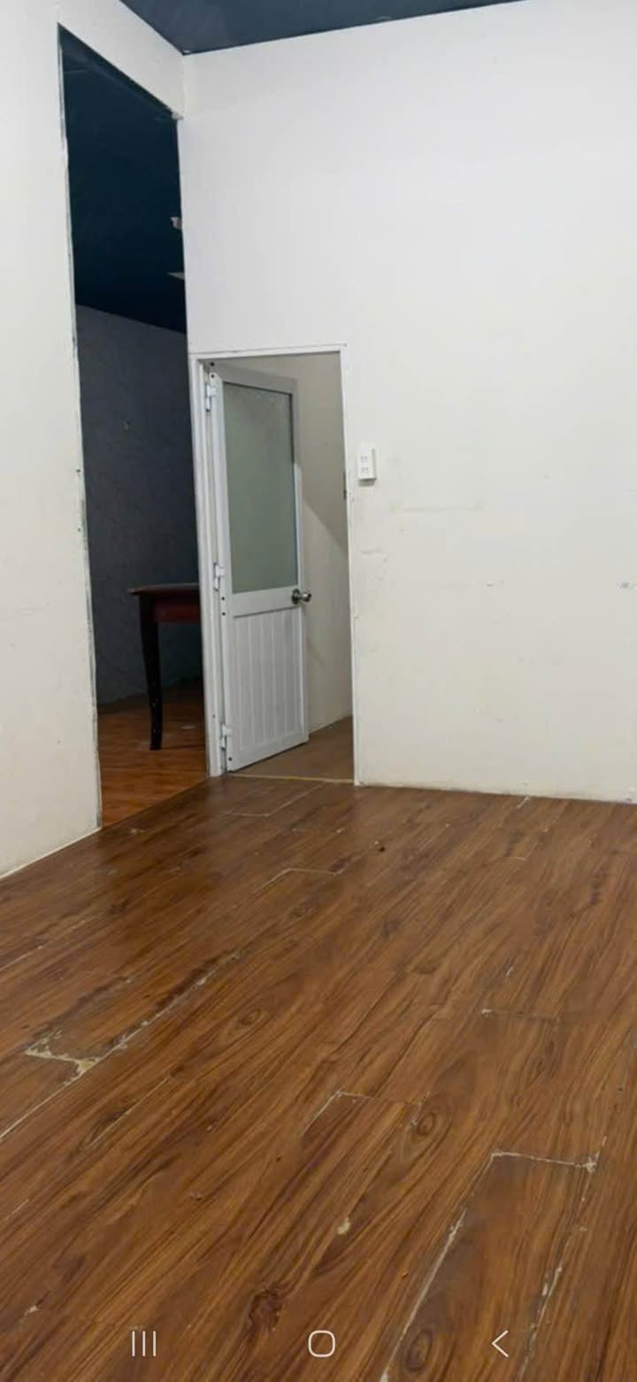 Nhà nguyên căn Đà Lạt 4.5 triệu/tháng - Gần Chợ Đêm, đường xe tải!