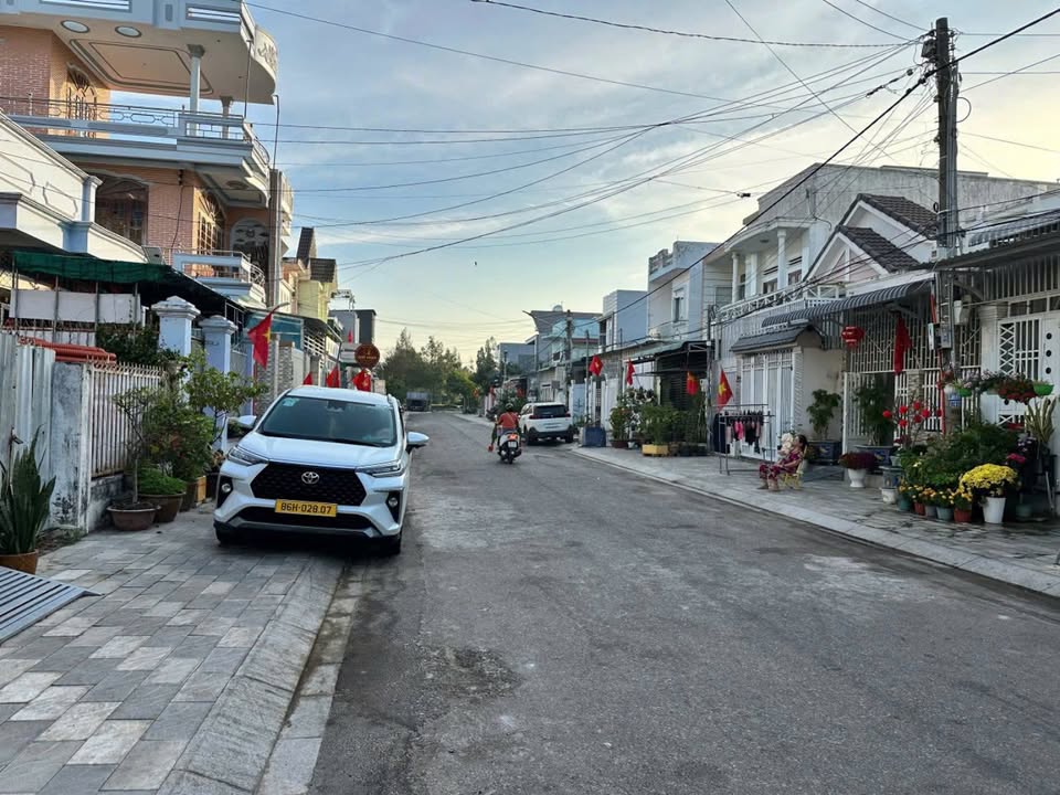 Cho thuê nhà mặt tiền Phan Thiết, P. Xuân An, 100m² - Giá tốt