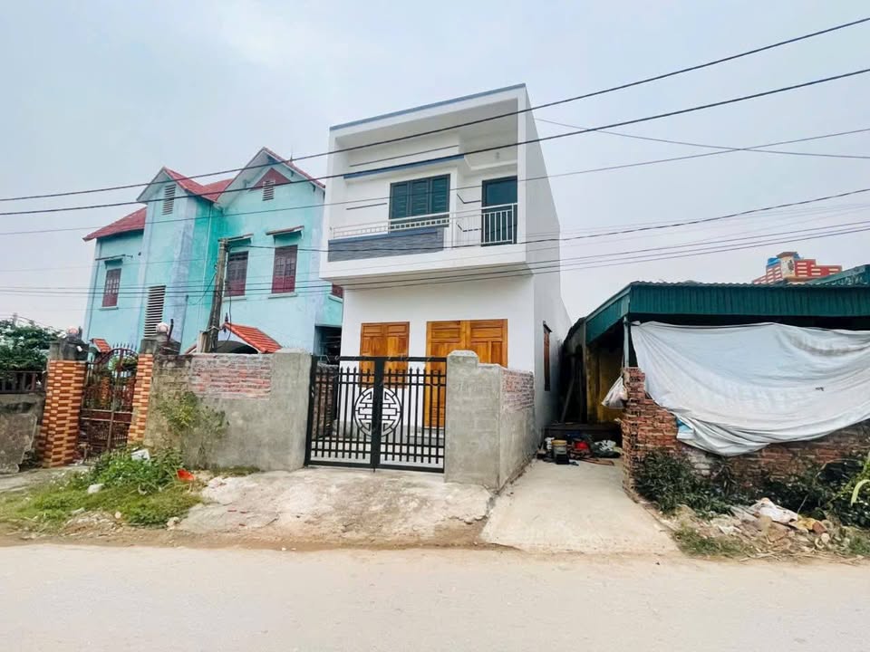 Nhà Phố Quảng Yên 102.5m² chỉ 2 tỷ+ - Mặt tiền kinh doanh đắc địa!