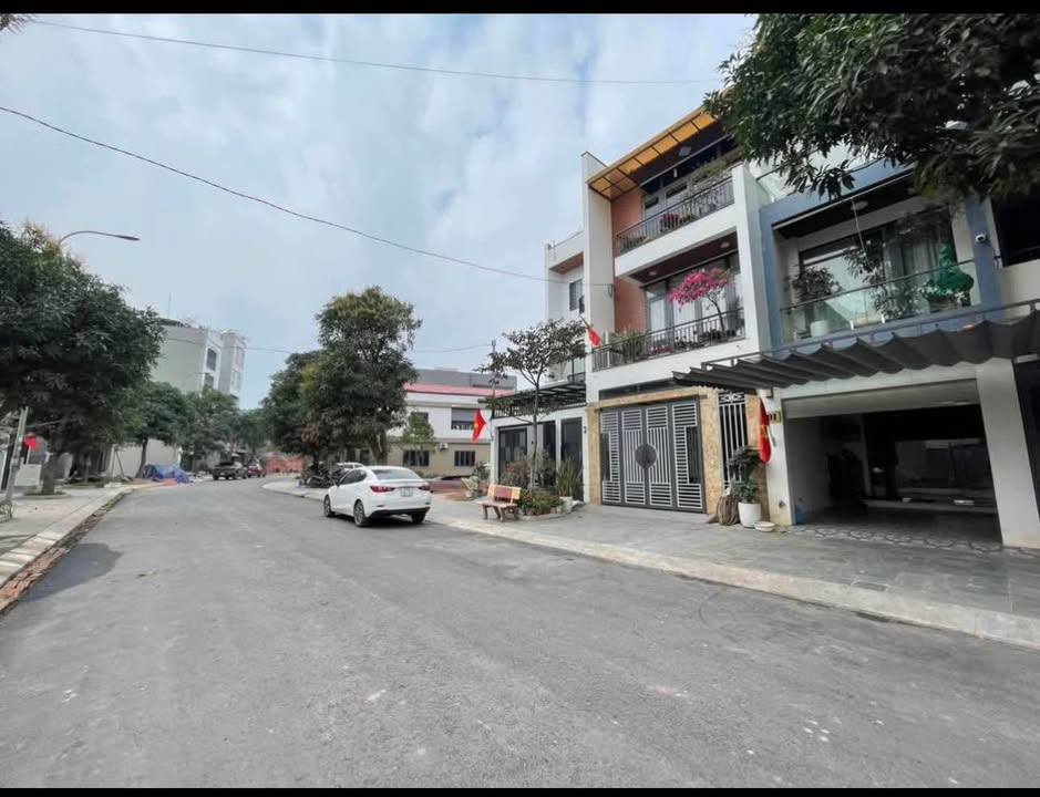 Đất Vĩnh Yên 163.3m² Sổ Đỏ - Ngay Cổng Trường Nguyễn Viết Xuân