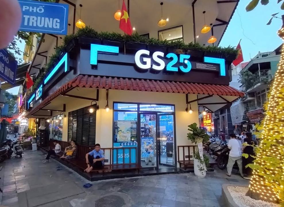 Mặt Tiền Kinh Doanh Phố Hà Trung, Hoàn Kiếm 50m² x 3 Tầng - Giá Thỏa Thuận