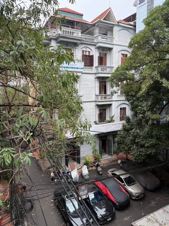 Văn phòng Ngõ 95 Hoàng Cầu 50m² 5 triệu - Vị trí trung tâm