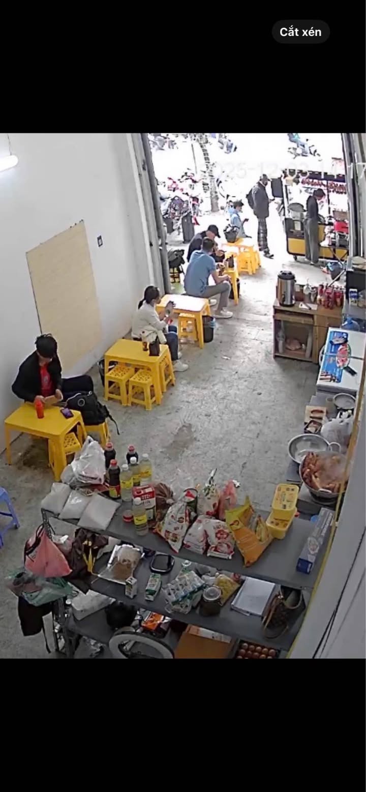 Mặt bằng kinh doanh đắc địa ngay Cổng Bến xe Giáp Bát - 30m² - Sẵn đồ, doanh thu ổn định