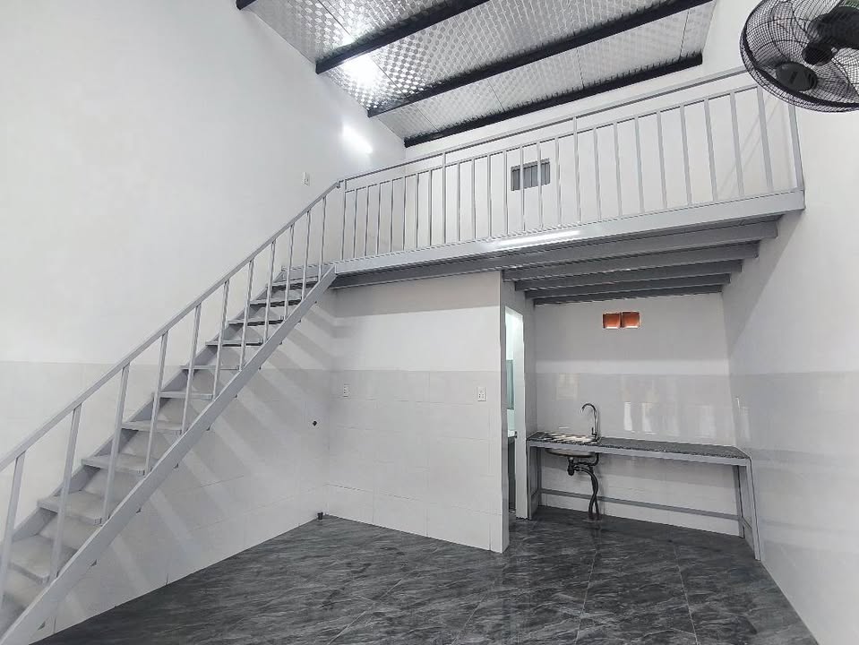 Cho thuê phòng trọ Ea Tu 20m² - Gần chợ Đạt Lý, sẵn sàng ở ngay!