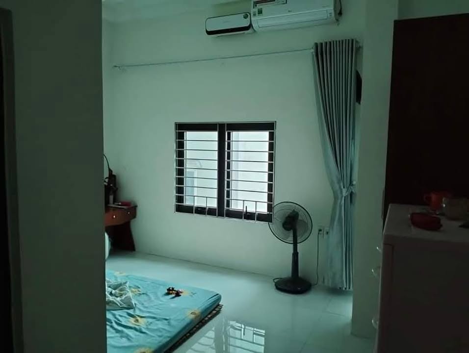 Bán nhà mặt ngõ Lĩnh Nam 33m² giá 4 tỷ - Kinh doanh đắc địa!