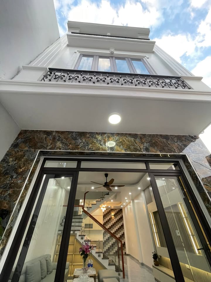 Nhà Riêng 3 Tầng Trang Quan An Dương 60m² - Full Nội Thất, Sẵn Sàng Ở!