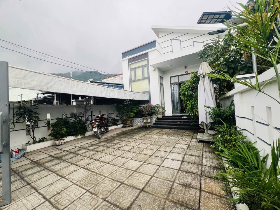 Bán Gấp Nhà 300m² Thôn An Ninh, Diên Khánh - Sổ Đỏ Thổ Cư, Oto Vào Tận Nhà