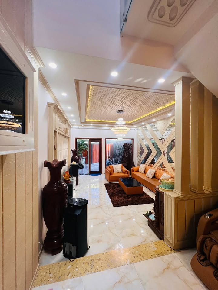 Nhà Phố Hoàng Thế Thiện Đà Nẵng - Kinh Doanh Đỉnh Cao, 130m², 10.5 Tỷ