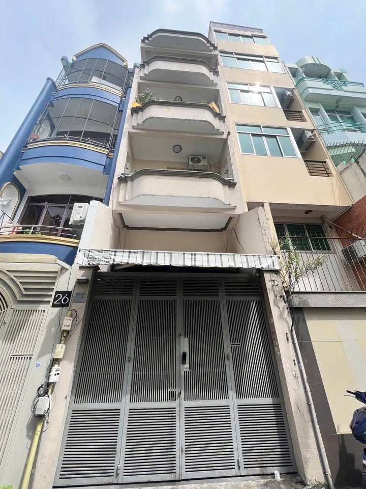 Nhà Mặt Tiền Q1 - Kinh Doanh/CHDV 60m² - Giá 20.5 Tỷ